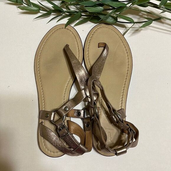 Frye Rachel Womens Open Toe Flat Casual Thong Ring Sandals Bronze Size 8 M - Picture 1 of 6